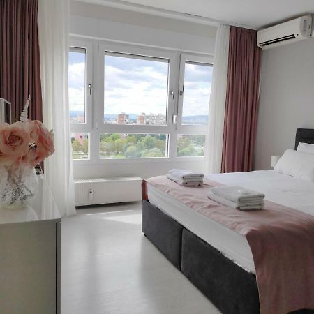 Penthouse “Sky 16” Studio Apartment Zagreb Dış mekan fotoğraf